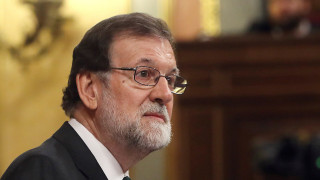 Испанският премиер Мариано Рахой падна от власт съобщават световни агенции
