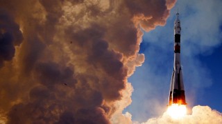 Русия изстреля ракета с товар към Международната космическа станция