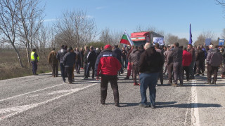 Зърнопроизводители протестират срещу вноса на зърно от Украйна