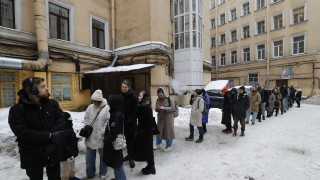 60 годишният бивш депутат от опозицията Борис Надеждин води дългосрочна кампания