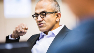 Бил Гейтс напусна Microsoft като председател на съвета