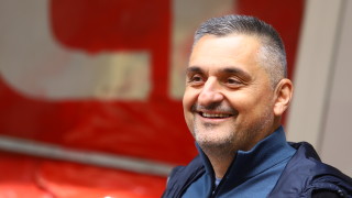 Като гледам тая жена лидерът на БСП Корнелия Нинова б р