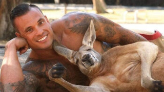 Секси пожарникарите с големи сърца