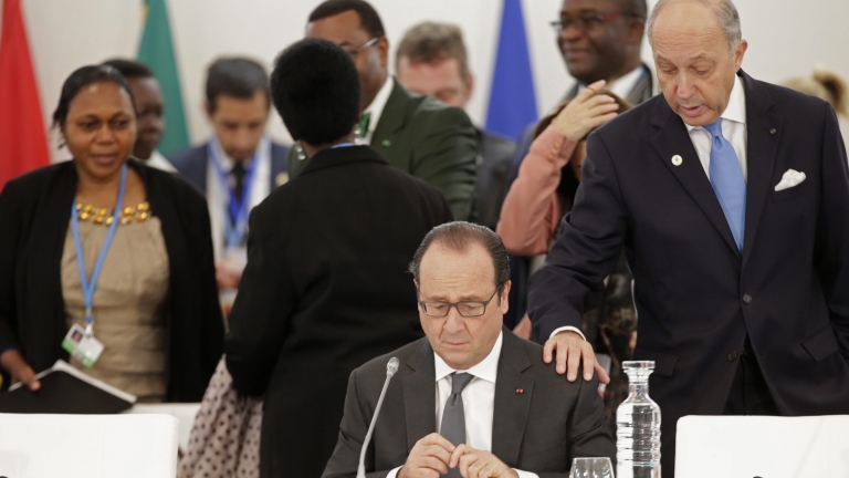 Франция отпуска милиарди на Африка за борба с климатичните промени 