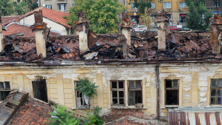 МВР притежава втори етаж от Царските конюшни Това обясни на