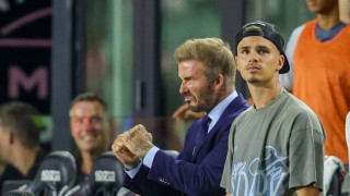 След раздялата си с Ромео Бекъм диджейката и модел Ким