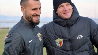 Националът на Северна Македония Гьоко Зайков подписа договор с украинския