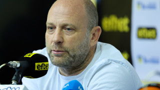 Президентът на баскетболния отбор на Левски Тити Папазов бе първият