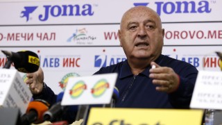Президентът на Славия Венци Стефанов се изказа доста критично за