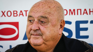 Босът на Славия Венцеслав Стефанов днес празнува имен ден