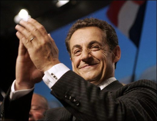 Хакери обраха Саркози