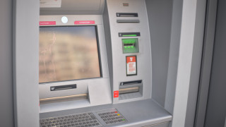 Хванаха трима за опит за обир на банкомат в Русе