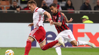 Милан спечели домакинството си на Олимпиакос в мач от група