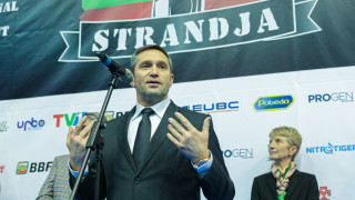 Българска федерация по бокс официално бе приета като член на