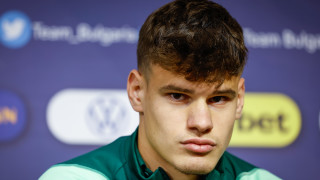 Унгарският бранител на Борнемут Милош Керкез намекна че трансфер