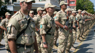 Армията търси с конкурс 370 пехотинци