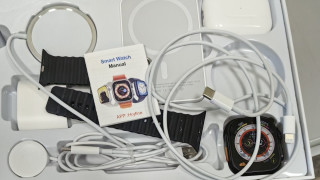 Митническите служители от сектор Авиоконтрол към отдел Митническо разузнаване и