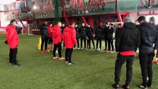 ЦСКА тренират на закрито в залата на комплекс Царско село