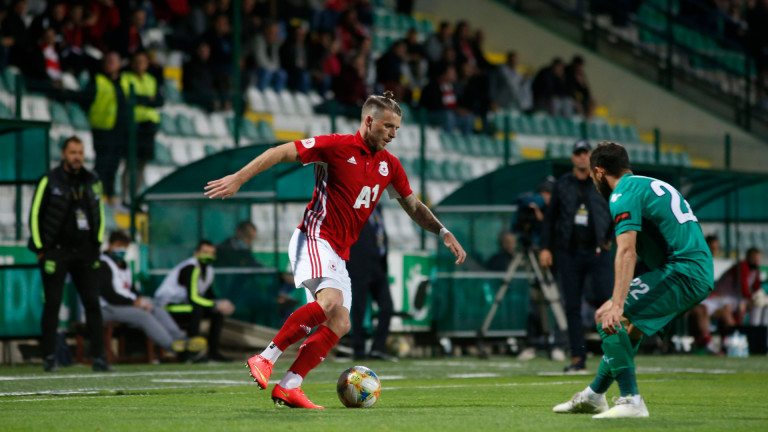Дънди Юнайтед разпитва ЦСКА за Кери, подготвя оферта за крилото на "червените"