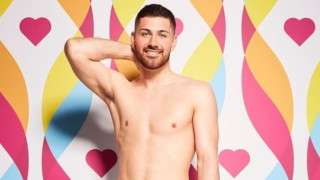 Ирландският футболен клуб Шелбърн осъществи нетрадиционен трансфер след като вратарят