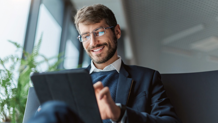 Голямата заблуда за синята светлина от екраните на устройствата