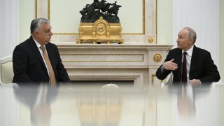 Унгарският премиер Виктор Орбан в телефонен разговор с Владимир Путин