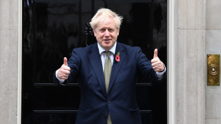 Междупартийна група народни представители и колеги включително бивш съветник по