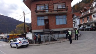 ВМРО внасят сигнали до евроинституции за българските лекари, задържани в Сърбия
