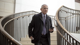 Първите дози безопасна и ефикасна ваксина вероятно ще бъдат достъпни