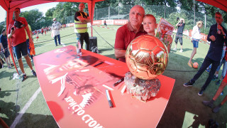 Легендата Христо Стоичков днес бе гост на традиционния Армейски следобед