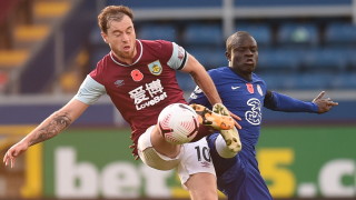 Челси прегази Бърнли при гостуването си на Търф Моор Сините