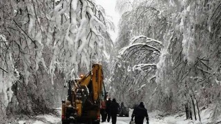 Движението в прохода Петрохан отново е ограничено заради премахване на