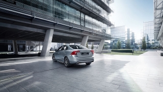 Volvo S60 изкушава бизнес клиенти