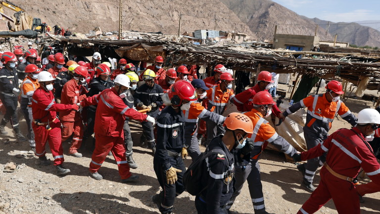 Много оцелели от най-мощното земетресение в Мароко от повече от