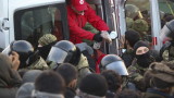 Полша зове за конкретни стъпки от НАТО за разрешаване на кризата с мигрантите от Беларус