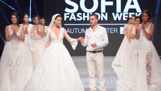 Диляна Попова  блесна с уникална булчинска рокля (СНИМКИ)