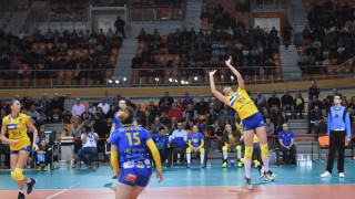 Решителните срещи за определяне шампиона България по волейбол при дамите