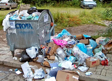 До 1000 лв. глоба за изхвърлени на улицата боклуци