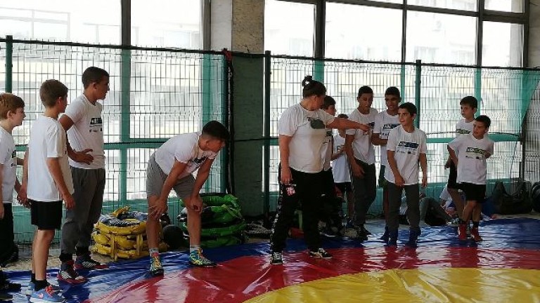 Станка Златева мотивира децата на Поморие да тренират по време на Европейската седмица на спорта