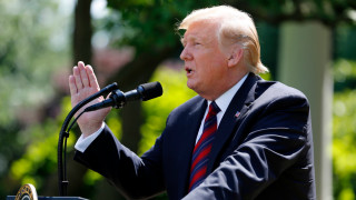 Тръмп не иска война САЩ-Иран, притеснен е, че Болтън настоява