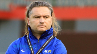 Българският треньор Велизар Попов изведе отбора си до исторически триумф