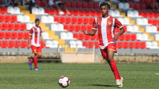 Търсещият първа победа Левски проведе последното си занимание преди утрешната