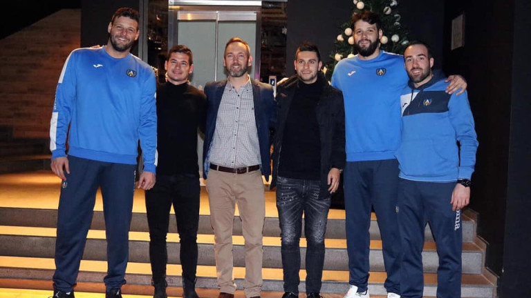 Футболистите на Левски обещаха да подкрепят баскетболния отбор на сините
