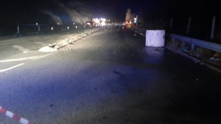 45 души изгоряха при катастрофа на автобус на магистрала Струма