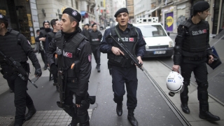 Турската полиция издирва 20 предполагаеми гюленисти 