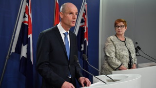 Холандия и Австралия потвърдиха че са започнали тристранни разговори с