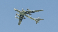 Руснаците пазят стратегически бомбардировачи с автомобилни гуми