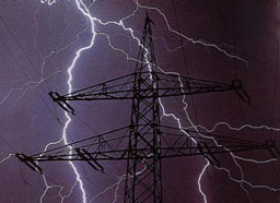 Ураганни ветрове оставиха 80 000 руснаци без ток