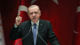  Турската лира се клатушка покрай дъното, до момента в който централната банка се намесва, а Ердоган приказва 