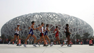 Откриха главния олимпийски стадион в Пекин 